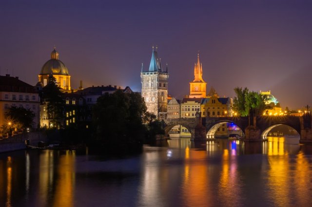 Фотообои - Старая Прага и Карлов мост в ночи - №0004680