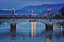 Фотообои Мост через реку Лиммат в Цюрихе, Швейцария