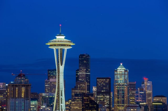 Фотообои - Башня Space Needle на фоне ночного неба - №0005649