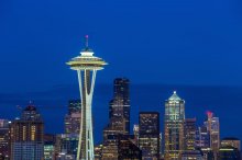 Фотообои Башня Space Needle на фоне ночного неба