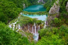 Фотообои Вид сверху на водопады парка Плитвицкие озера