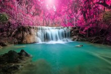 Фотообои Красочный осенний лес и водопад в провинции Таиланда