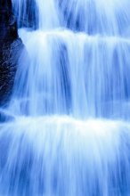 Фотообои Голубой водопад крупным планом
